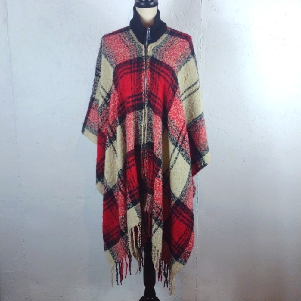Coco and Carmen Zip Up Plaid Poncho One Size